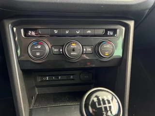 Volkswagen Tiguan Volkswagen Tiguan 1.4 TSI R-LINE Virtual Org NL Auto Dealer Onderhouden - afbeelding nr 14