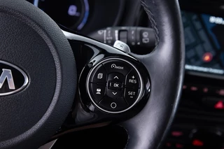 Kia e-Soul Kia e-Soul DynamicPlusLine 64 kWh | NAVI | ECC | PDC - afbeelding nr 17