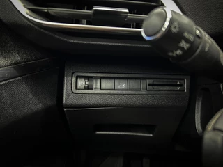 Peugeot 3008 Peugeot 3008 1.2 Premium Carplay | Camera | Keyless NAP - afbeelding nr 24