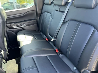 Ford Ranger Ford Ranger 2.3 PHEV Wildtrak Double Cab 281pk | 5 persoons! | Technology Pack Plus Trailer | Cargo Area Pack | Power Rollertop | Prijs excl. BTW incl. BPM | laadkabel mode 3 16A - afbeelding nr 28