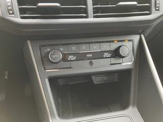 Volkswagen Polo Volkswagen Polo 1.0 TSI Comfortline Business | 1e eigenaar | apple carplay | climate control | navigatie | ad. cruise control - afbeelding nr 28