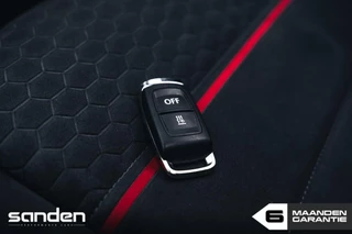 Volkswagen Golf Volkswagen Golf 2.0 TSI GTI|PANO|Honeycomb bekl.|Keyless|Dyn - afbeelding nr 43