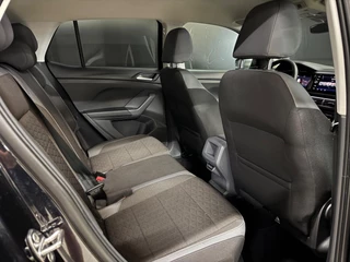 Volkswagen T-Cross Volkswagen T-Cross 1.0 TSI Style 116PK, Virtual Cockpit, Voll Led, Navi, ACC, Apple Carplay, Blind Spot, Prive Glas, PDC, 18