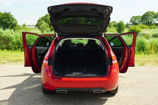Peugeot 308 Peugeot 308 SW 1.6 BlueHDI GT-pack | Ultimate Red | Carplay/Leder/CAM/Full-LED/Stoelverwarming - Fijne reisgenoot! - afbeelding nr 7
