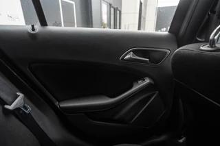 Mercedes-Benz A-Klasse Mercedes A-klasse A180 d Automaat Navi 18'' AMG Velgen - afbeelding nr 31