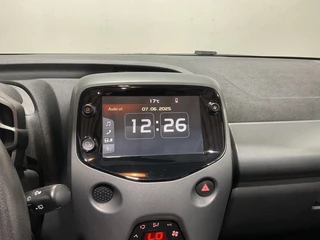 Toyota Aygo Toyota Aygo 1.0 VVT-i x-joy cabrio | CLIMA | APPLE CARPLAY | - afbeelding nr 11