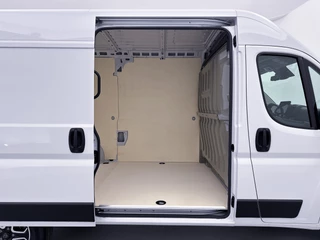 Peugeot Boxer Peugeot Boxer 2.2 BlueHDi 140 S&S L2H2 Navigatie LED Achteruitrijcamera Betimmering Cruise Control - afbeelding nr 18