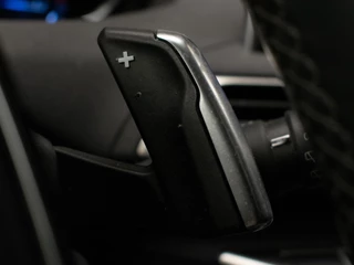 Peugeot 3008 Peugeot 3008 1.2 PureTech Allure Sport (PANORAMADAK,APPLE CARPLAY,NAVI,LED,CAMERA,360 VIEW,PDC,CRUISE,LANE,CLIMATE,NETTE STAAT) - afbeelding nr 16