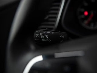 SEAT Leon | Navigatie & Apple Carplay/Android Auto | Parkeersensoren | Hoogteverstelling stoelen | Climate control | Donker getint glas | Cruise control - afbeelding nr 30