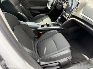 Renault Megane E-Tech Renault Megane Estate 1.6 E-Tech Plug-In Hybrid 160 Intens - afbeelding nr 12