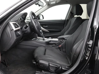 BMW 3 Serie BMW 3-serie 320d | Stoelverwarming | Trekhaak | Full LED |  Navigatie | Sportstoelen | Climate control | Bluetooth | Parkeerhulp | Cruise control - afbeelding nr 4