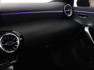 Mercedes-Benz A-Klasse Mercedes-Benz A-klasse 250e Business Solution Luxury | Leder | Stoelverwarming | Trekhaak | Camera | Navigatie | Full LED | Park Assist | Climate control | Widescreen - afbeelding nr 25