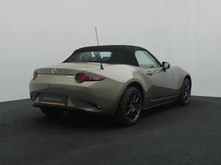 Mazda MX-5 Mazda MX-5 Roadster 1.5 SkyActiv-G Homura met Driver Assistance pakket en RECARO-sportstoelen : dealer onderhouden - afbeelding nr 9