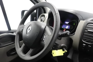 Renault Trafic - Airco - Navi - Cruise - € 12.499,- Excl. - afbeelding nr 3