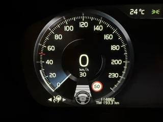 Volvo XC90 PANO/LUCHTVERING/TREKHAAK/HEAD-UP/360CAMERA/H&K/ACC/PILOT-ASSIST/KEYLESS/22