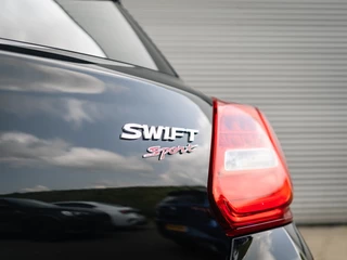 Suzuki Swift Suzuki Swift 1.4 Sport Navi Keyless CarPlay Stoelverwarming - afbeelding nr 13