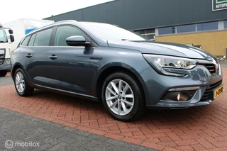 Renault Mégane Estate Renault Megane Estate 1.3 TCe Limited 140 PK, Stoel verwarming, Pdc voor + achter, Clima, App connect, Cruise, Navi. - afbeelding nr 12