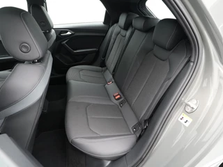 Audi A1 Sportback Audi A1 Sportback 25 TFSI 95pk S-tronic S-line 17