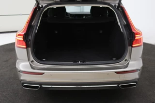 Volvo V60 Volvo V60 2.0 T6 Recharge AWD Business Pro | Panoramadak |  Head-Up | Leder | 360 camera | Stoel & stuurverwarming | Harman/Kardon | Keyless | Full LED | Carplay | Navigatie - afbeelding nr 10