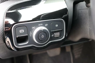 Mercedes-Benz A-Klasse Mercedes A-klasse 250 e phev widescreen cockpit leder stoelverwarming sfeerverlichting climate&cruise control sportzetels - afbeelding nr 20