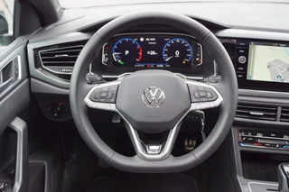 Volkswagen Polo Volkswagen Polo 1.0 TSI DSG R-Line Panodak/ Camera / Virt. cockpit / IQ LED/ 17L - afbeelding nr 42