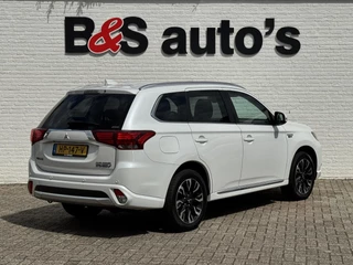 Mitsubishi Outlander Mitsubishi Outlander 2.0 PHEV Executive Edition Camera Navigatie systeem Cruise Led verlichting - afbeelding nr 2