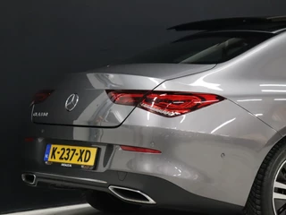 Mercedes-Benz CLA Mercedes-Benz CLA 180 Business Solution Luxury [SCHUIFKANTELDAK, SFEERVERLICHTING, CAMERA, WIDESCREEN, VOL LEDER, STOELVERWARMING, PDC V+A, CRUISE, CLIMATE, NIEUWSTAAT] - afbeelding nr 22