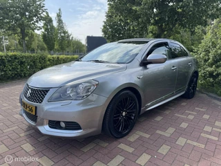 Suzuki Kizashi Suzuki Kizashi 2.4 Sport / Navigatie / Panoramadak / Luxe - afbeelding nr 16