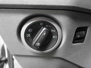 Volkswagen Crafter Volkswagen Crafter 30 2.0 TDI L3H3 177PK Highline Automaat Airco App-connect ACC Camera Trekhaak - afbeelding nr 18