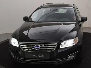 Volvo V70 Volvo V70 T4 AUT(6) POLAR+ LUXURY LINE HARMAN KARDON KEYLESS ACC SCHUIFDAK - afbeelding nr 6
