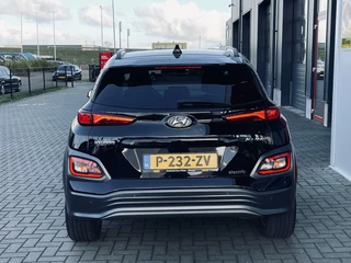 Hyundai Kona Hyundai Kona EV COMFORT 64 kWh STUUR & STOELVERW.  CAMERA - afbeelding nr 6