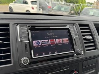 Volkswagen Transporter Volkswagen Transporter 2.0 TDI L1H2 Highline 204PK / 70YEARS EDITION / TREKH. / BEAR-LOCK / LEDER / VOORRUITVERW. / CAMERA / NAVI - afbeelding nr 21