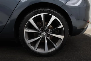SEAT Leon SEAT Leon 1.5 eTSI FR Intense | Adaptive cruise | Carplay |  Sportstoelen | Full LED | Navigatie | Climate control | Parkeerhulp | Dodehoek detectie - afbeelding nr 24