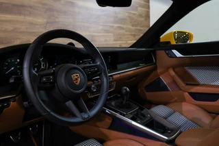 Porsche 911 Porsche 992 3.8 Sport Classic|Heritage|Burmester|PCCB|Exhaust|Lift| - afbeelding nr 14