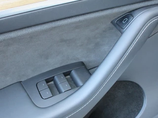 Tesla Model Y Tesla MODEL Y Long Range AWD 75 kWh - afbeelding nr 15