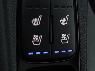 Kia Niro Kia Niro 1.6 GDi PHEV ExecutiveLine | Schuifdak |  Stoelventilatie | Leder | JBL Sound | Carplay | Stuur & achterbankverwarming | Adaptive cruise | Navigatie | Full LED | Keyless - afbeelding nr 8