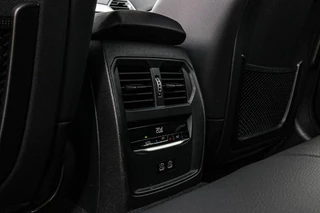 BMW 3 Serie BMW 3-serie Touring 330e - M-SPORT - CARPLAY - SFEERVERLICHTING - afbeelding nr 20