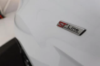 Ford EcoSport Ford EcoSport 1.0 EcoBoost ST-Line Black |  Stoel & stuurverwarming | Camera | Carplay | Half leder | Climate control | Cruise control - afbeelding nr 23