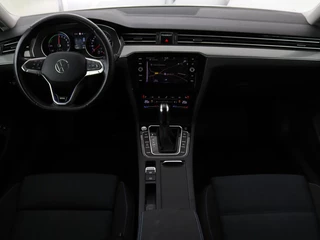 Volkswagen Passat Volkswagen Passat 1.4 TSI PHEV GTE | Stoelverwarming | Massage |  Carplay | Camera | Adaptive cruise | Matrix LED | Navigatie | Memory | Sfeerverlichting - afbeelding nr 9