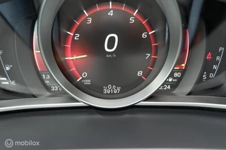 Volvo V40 Volvo V40 MY19 T3 153PK GEARTRONIC DYNAMIC EDITION LUXERY | PANODAK | HARMAN KARDON | CAMERA | KEYLESS - afbeelding nr 18