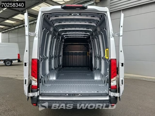 Iveco Daily Iveco Daily 35S21 210PK 3.0L Automaat 2025 model L3H2 ACC LED CarPlay Velgen Camera 16m3 Airco - afbeelding nr 3