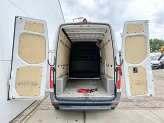 Mercedes-Benz eSprinter Mercedes-Benz eSprinter 55kWh L2H2 Automaat AC Camera Stoelverwarming - afbeelding nr 11