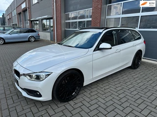 BMW 3 Serie BMW 320i LCI Touring 184PK AUT LED Pano Groot Navi Trekhaak - afbeelding nr 1