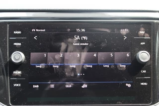 Volkswagen T-Roc Volkswagen T-Roc 1.5 TSI Sport 150PK! Virtual/Navi/17