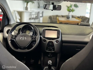 Toyota Aygo Toyota Aygo 1.0 VVT-i x-play Cabrio| NAP| NAV| CAM| Uniek! - afbeelding nr 16