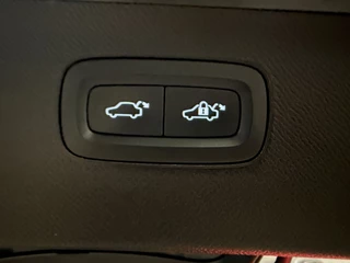 Volvo XC90 Volvo XC90 T8 Recharge AWD Plus Bright LONG RANGE PANO/LUCHTVERING/TREKHAAK/HEAD-UP/VENTILATIE+MEMORY/H&K/PILOT-ASSIST/ACC/20
