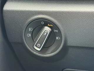 Volkswagen T-Roc Volkswagen T-ROC 1.5 TSI Sport Led Adaptive cruise Climate control Navigatie Pdc voor+achter DAB - afbeelding nr 31