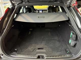 Volvo V90 Volvo V90 T6 AWD GT Ultra Dark ACTIE NIEUWPRIJS €82.635,- - afbeelding nr 39