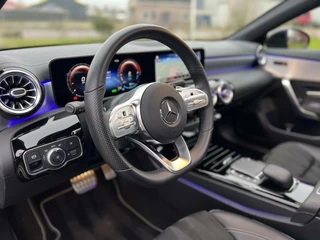 Mercedes-Benz CLA Mercedes CLA-klasse 250 e AMG CLA250e Coupe Panoramadak|Keyless|Advanced sound|Sfeerverlichting|Night pakket - afbeelding nr 20