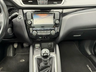 Nissan QASHQAI Nissan Qashqai 1.2 Connect Edition BJ`15 NAP NL PANO Distriketting vv - afbeelding nr 16